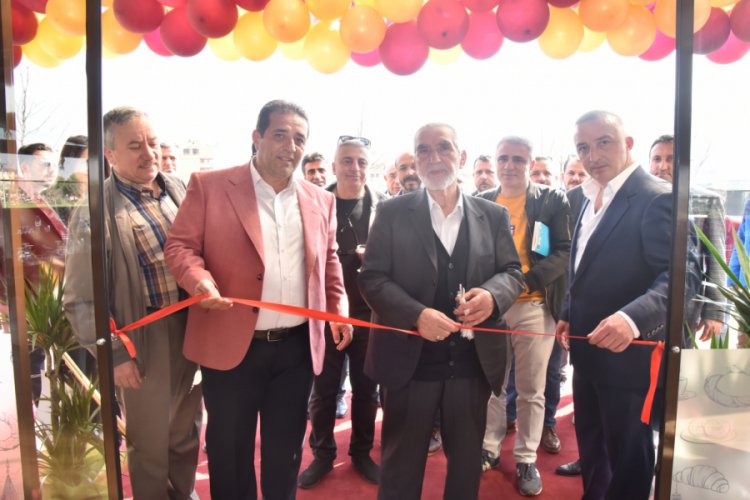 Bursa Mihraplı'nın yeni y&uuml;z&uuml; 'koza'sından &ccedil;ıktı