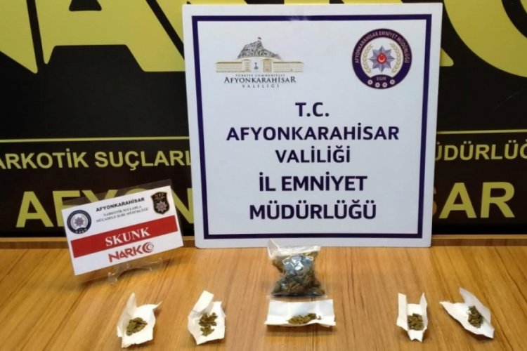 &Uuml;zerinde uyuşturucu madde &ccedil;ıkan kişi tutuklandı