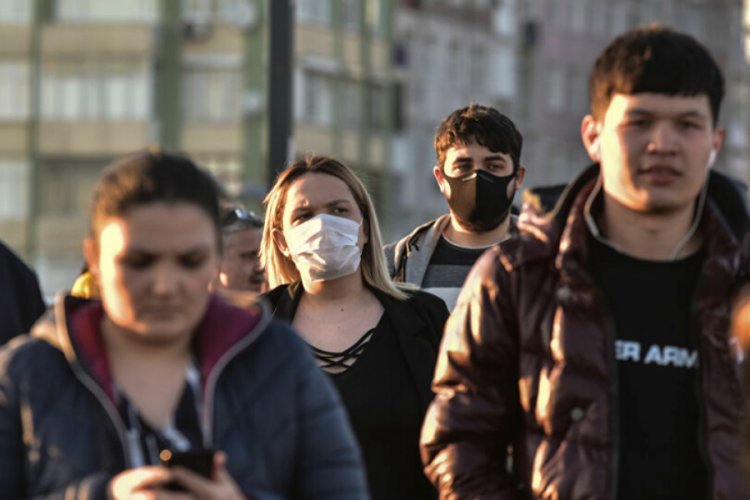 Vir&uuml;se y&ouml;nelik saha araştırması: Endişe etmeyenlerin oranı y&uuml;zde 18