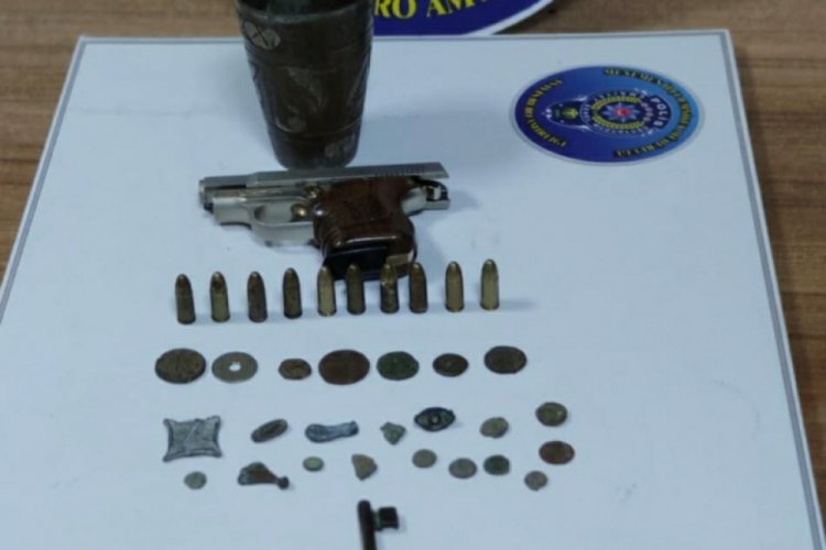 26 par&ccedil;a tarihi eser ele ge&ccedil;irildi