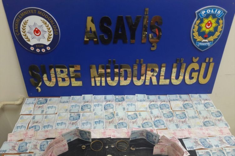 Evlilik vaadiyle dolandırıcılık yaptığı iddia edilen kadın yakalandı