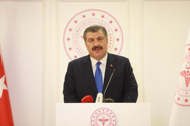 Sağlık Bakanı Koca a&ccedil;ıkladı! T&uuml;rkiye'de corona vir&uuml;sten ilk can kaybı