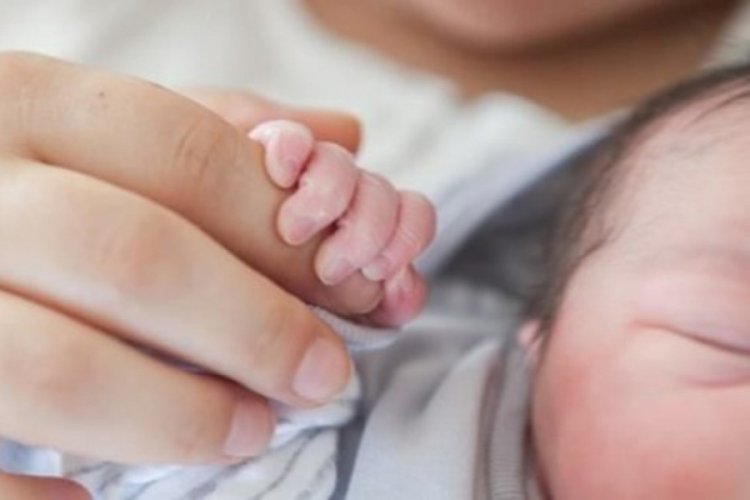 İngiltere'de 9 aylık bebekte koronavir&uuml;s tespit edildi