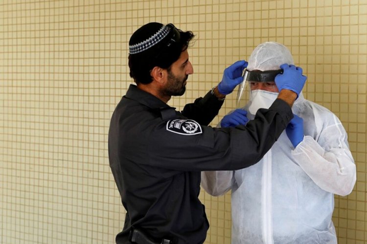 İsrail'de koronavir&uuml;s vaka sayısı 427'e y&uuml;kseldi