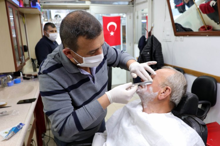 Koronavir&uuml;ste sakal ve sakal şekli tartışmalara yol a&ccedil;tı