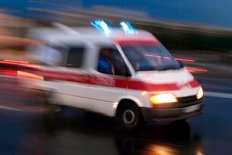 4 kişilik aile "korona vir&uuml;s" ş&uuml;phesiyle hastaneye kaldırıldı