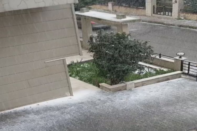 Anadolu Yakası'nda dolu yağdı
