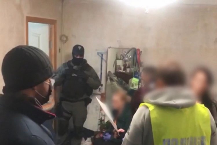 Ukrayna-T&uuml;rkiye hattındaki fuhuş &ccedil;etesinin &uuml;yesi yakalandı