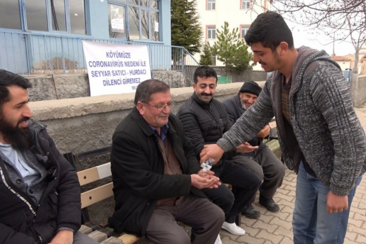 Bu k&ouml;ye 'hurdacı ve satıcı' giremiyor