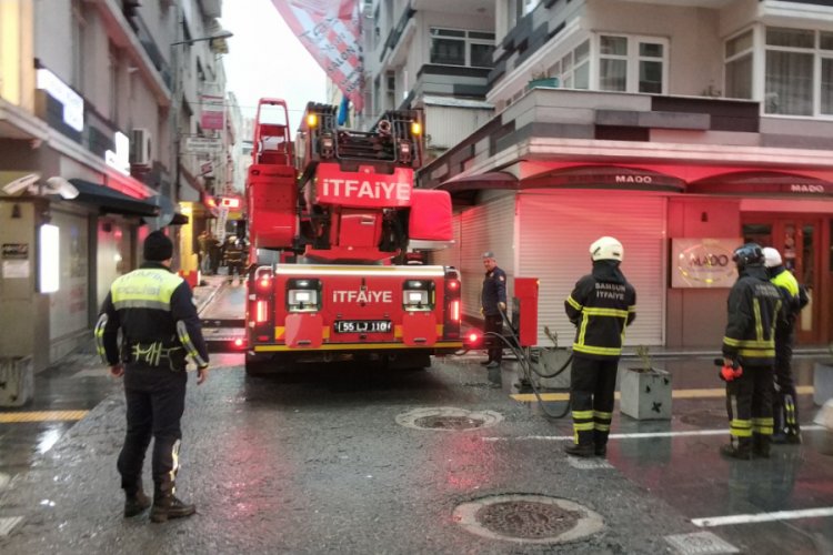 Bacadan &ccedil;ıkan duman herkesi alarma ge&ccedil;irdi