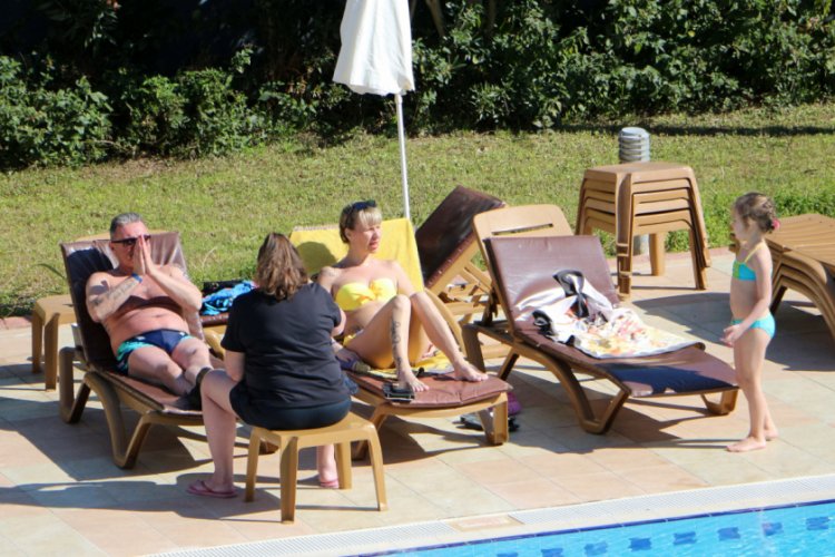 T&uuml;rkiye'deki turistler &uuml;lkelerine d&ouml;nmek istemiyor