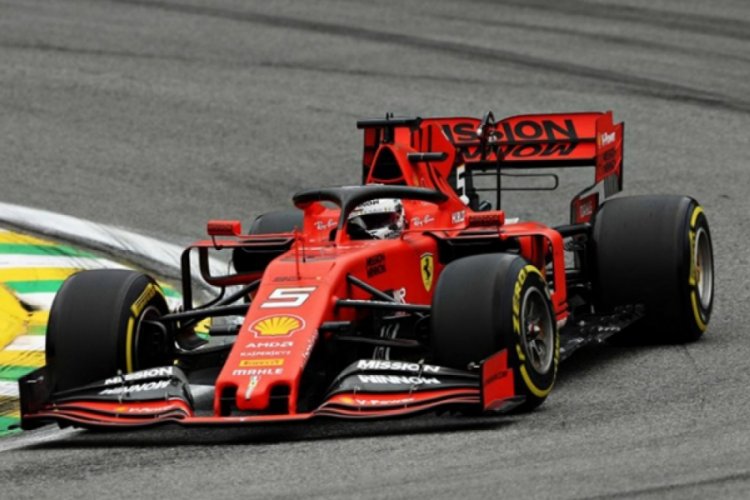 F1 ger&ccedil;ek pilotlarla sanal şampiyona başlattı