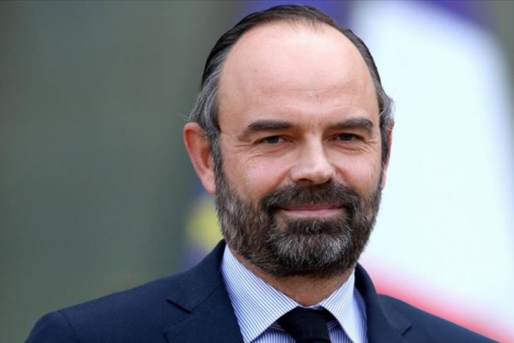 Fransa'da doktorlardan salgın nedeniyle Başbakan hakkında su&ccedil; duyurusu