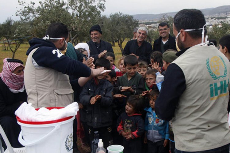 Suriye'deki kamplarda kalanlar sağlık kontrol&uuml;nden ge&ccedil;irildi