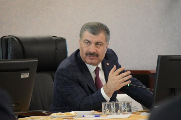 Sağlık Bakanı Koca'dan vatandaşlara 'evde kalın' mesajı