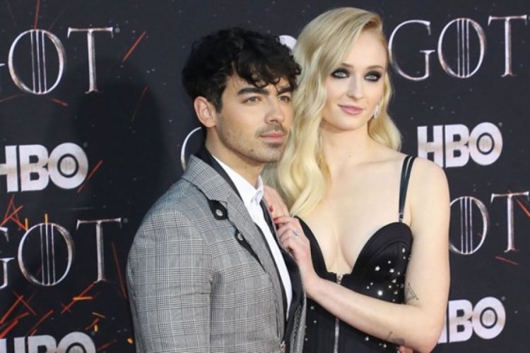 Sophie Turner: En sevdiğim g&ouml;rsel sanat par&ccedil;ası Joe Jonas