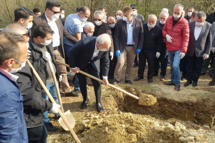 Kılı&ccedil;daroğlu'nun kız kardeşi toprağa verildi