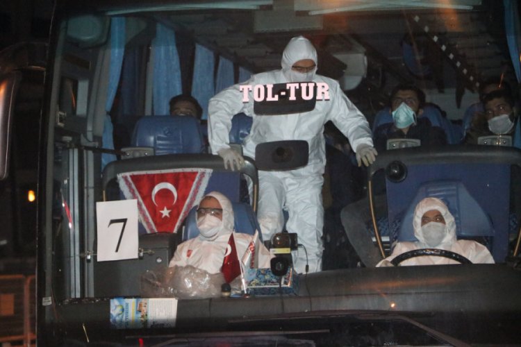 KKTC ile L&uuml;bnan'dan gelen &ouml;ğrenci ve tır şof&ouml;rleri karantinaya alındı