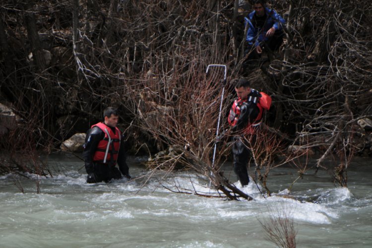 Munzur Nehri'nde kaybolan Uzman &Ccedil;avuş G&uuml;neş'ten 7'nci g&uuml;nde de iz yok