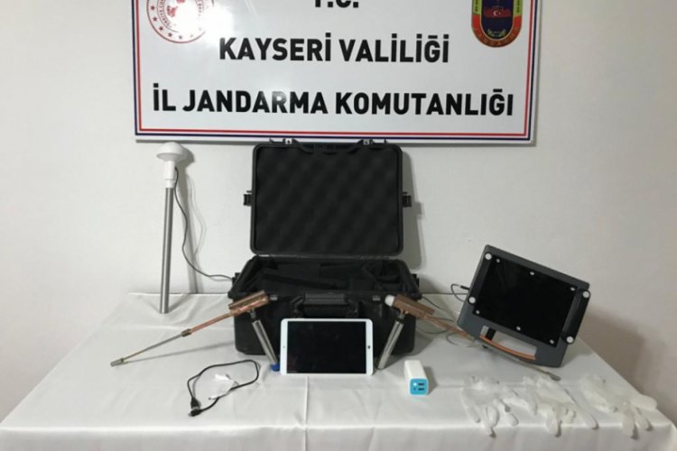 Kayseri'de define kazısına 4 g&ouml;zaltı
