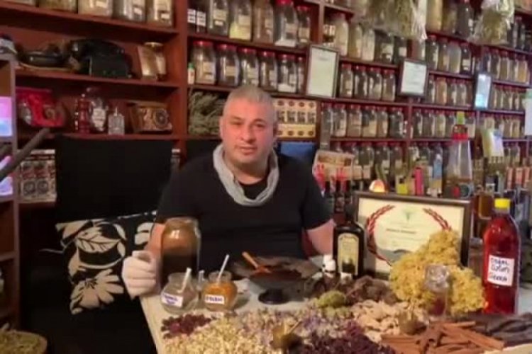 Bursalı Aktardan Koronavir&uuml;se karşı karışım