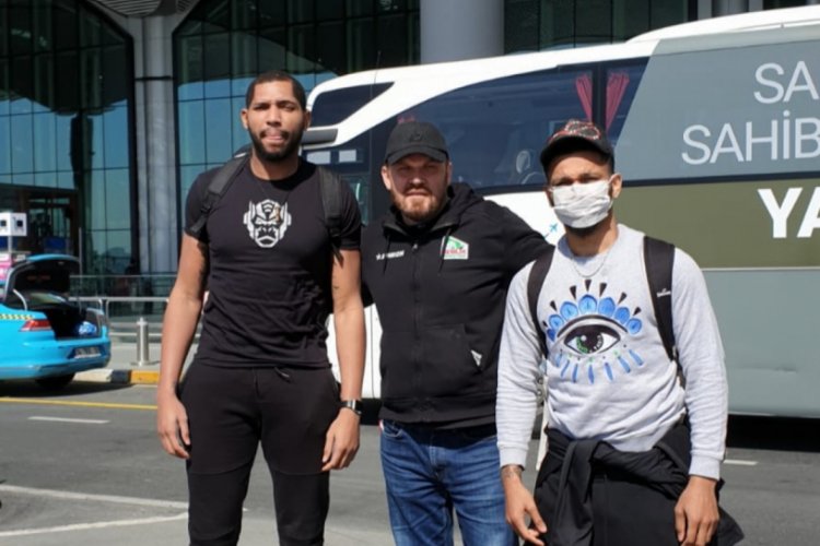 BUDO Gemlik Basketbol'da Watkins ile Johnson &uuml;lkelerine d&ouml;nd&uuml;