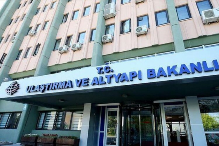 Ulaştırma ve Altyapı Bakanlığı'ndan &Ccedil;eşme Ulusoy Limanı a&ccedil;ıklaması