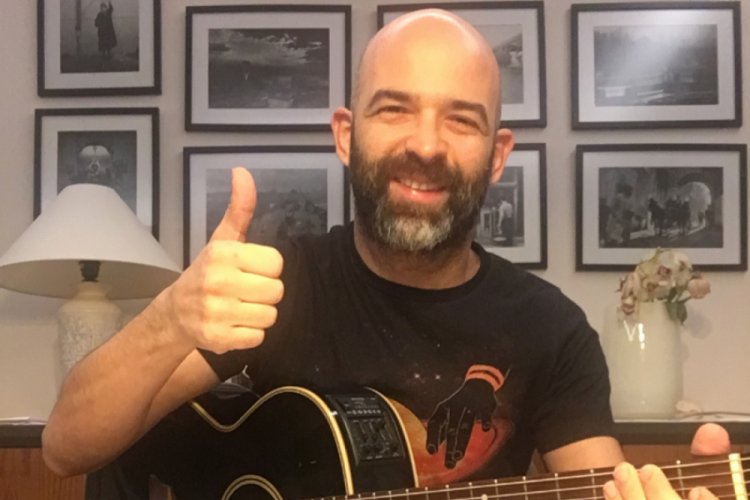 Murat Evgin istek şarkıları s&ouml;yledi