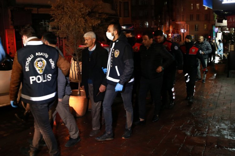İki dernekte toplanan 20 kişi g&ouml;zaltına alındı