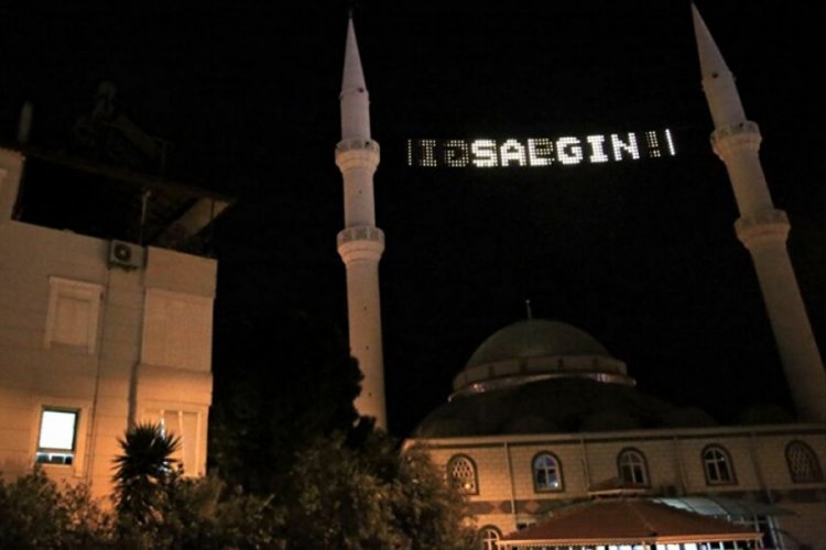 Camiden koronavir&uuml;s uyarısı yapıldı