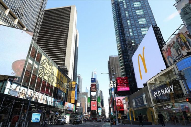 New York'ta koronavir&uuml;s salgınıyla m&uuml;cadelenin uzun s&uuml;rmesi bekleniyor