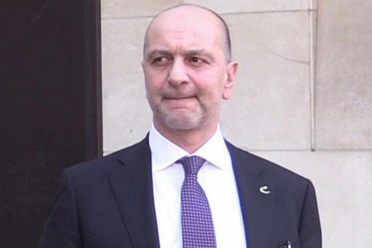 İngiliz Mahkemesi'nden FET&Ouml;'c&uuml; Akın İpek'e tedbir kararı