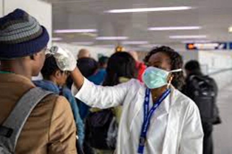 G&uuml;ney Afrika'da korona vir&uuml;sten ilk &ouml;l&uuml;m