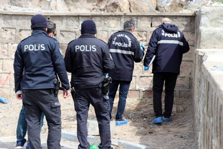 Mezarlıkta ceset ihbarı polisi alarma ge&ccedil;irdi