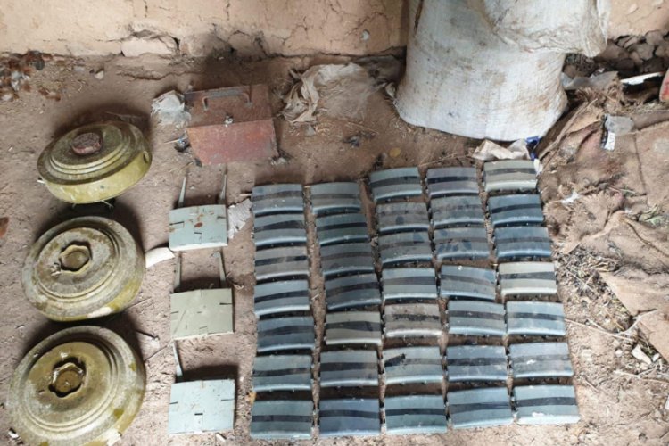 Barış Pınarı b&ouml;lgesinde 41 mayın ve 5 kilo paylayıcı imha edildi