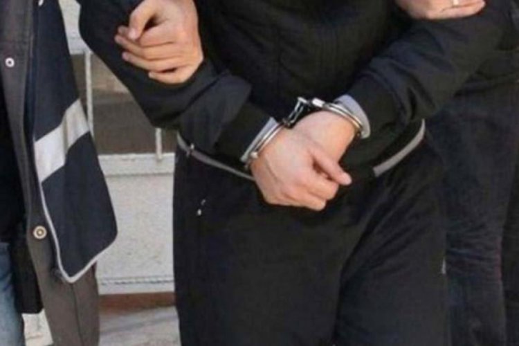 Ka&ccedil;ak maske &uuml;rettiği belirlenen iki kişi yakalandı