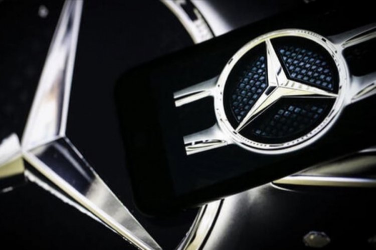 Mercedes-Benz &uuml;retime verdiği arayı uzattı