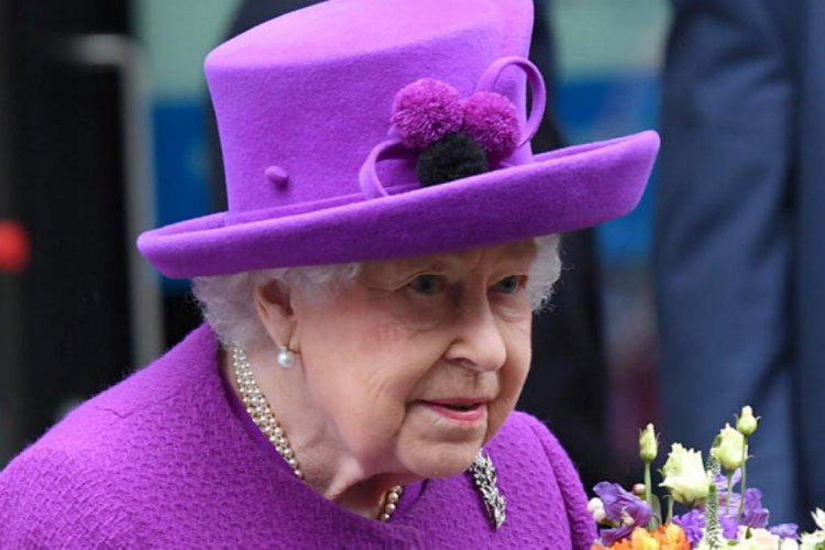Krali&ccedil;e Elizabeth de corona vir&uuml;se mi yakalandı?