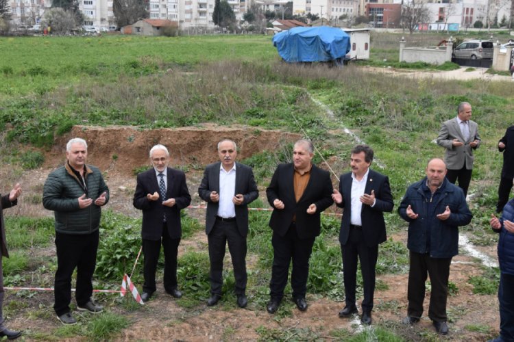 Bursa Yenişehir'de caminin temel kazımı başladı