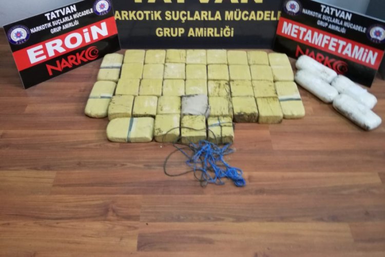 Otomobilde 21 kilo 718 gram uyuşturucu ele ge&ccedil;irildi