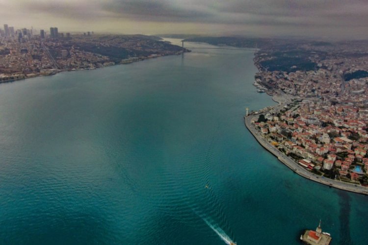 İstanbul'da en işlek sokakları boş kaldı