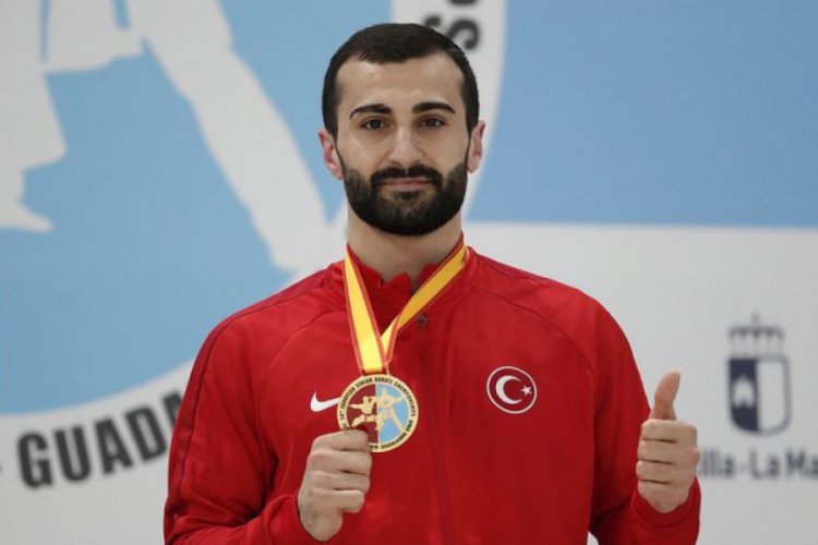 Milli karateci Uğur Aktaş: Olimpiyat heyecanımızı bir yıl erteledik