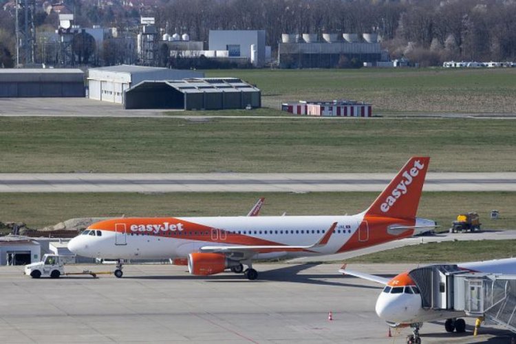 Easyjet koronavir&uuml;s nedeniyle t&uuml;m u&ccedil;uşlarını durdurdu