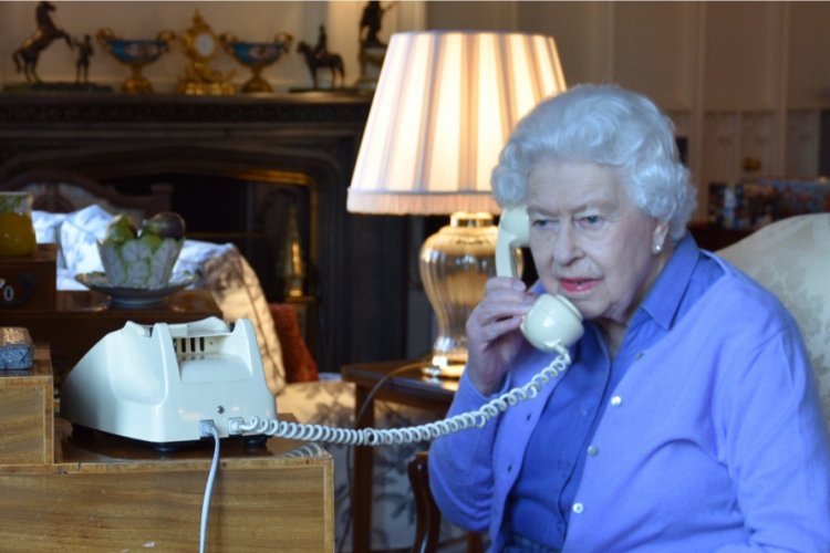 Krali&ccedil;e Elizabeth'in yardımcısına koronavir&uuml;s teşhisi kondu