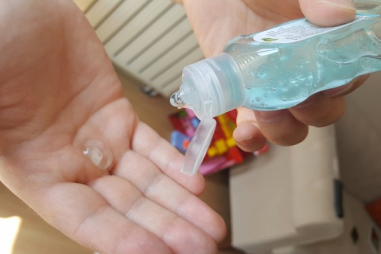 "Yeni trend cep kolonyası ve dezenfektanı"