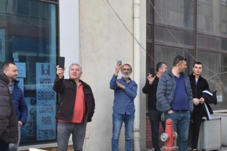 Tedbirleri hi&ccedil;e saydılar, yangını film gibi seyrettiler!