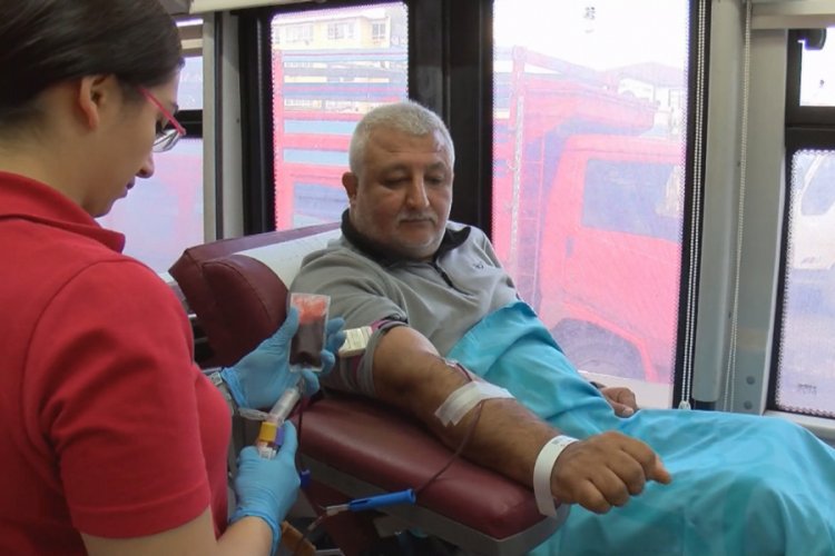 İyileşmiş hastanın kanıyla koronavirüs tedavisi Türkiye'de de başlıyor
