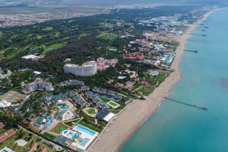 Turizm cennetinde 'vir&uuml;s' sessizliği