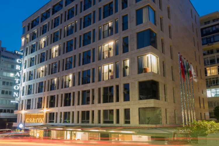 Bir otel daha sağlık &ccedil;alışanlarından &uuml;cret almayacağını duyurdu