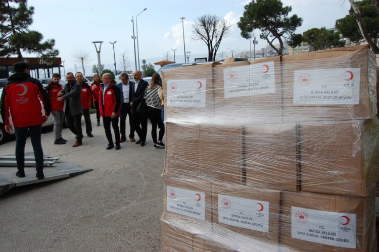 Bursa'da Mudanya ve Gemlik'e gıda kolisi desteği